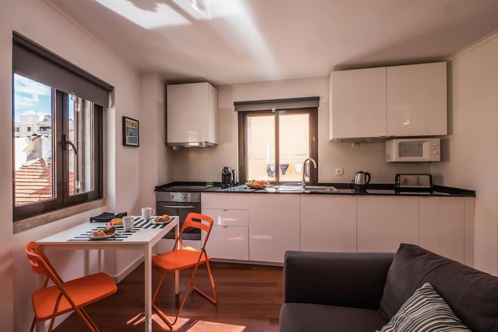 Cardal Terrace 30486Al & Cardal Studio 49618Al Apartment Lissabon